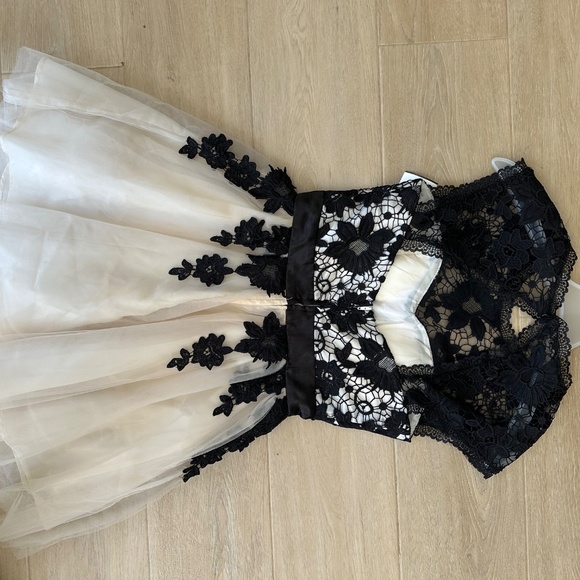 Cocktail dress - Picture 2 of 4